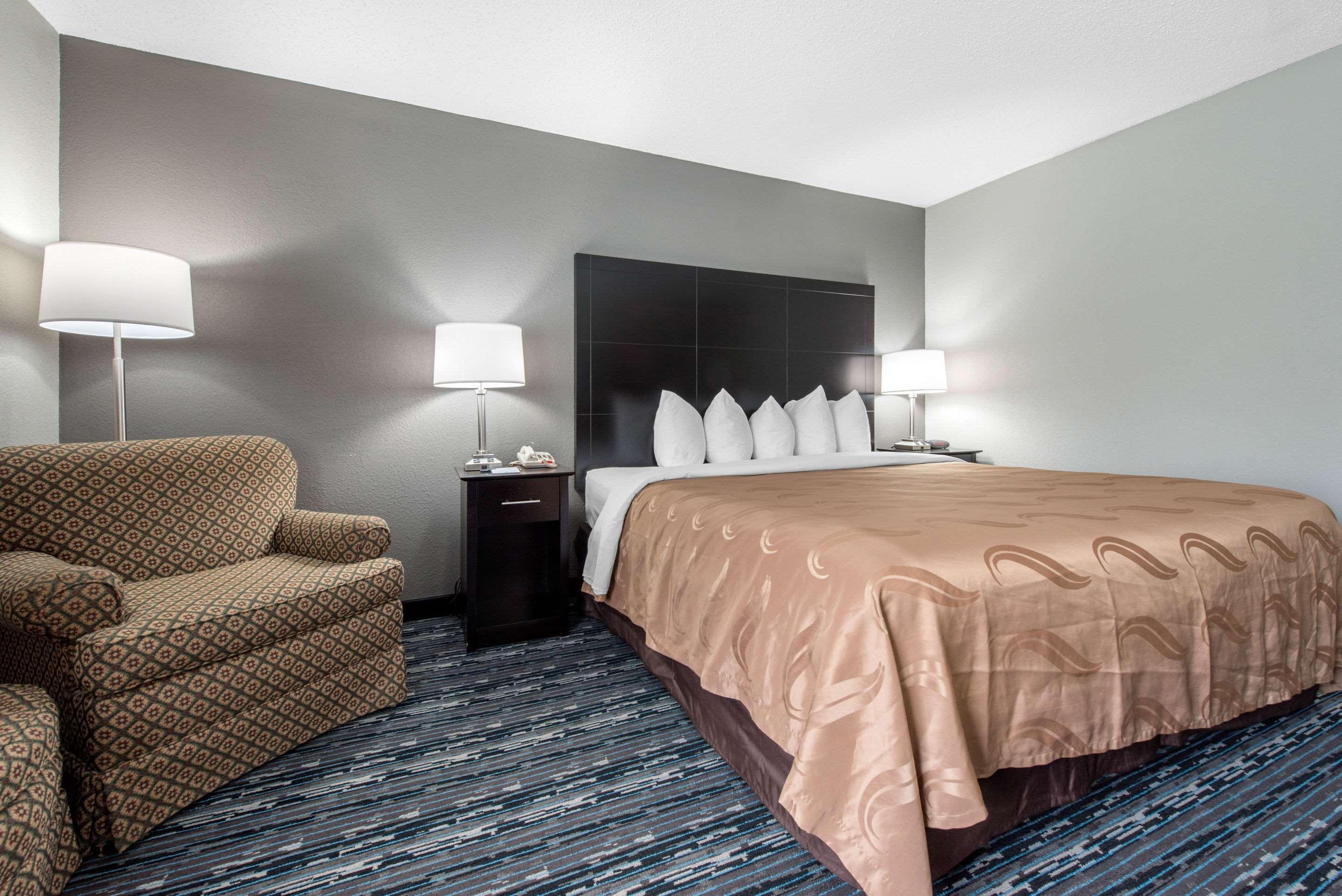Quality Inn & Suites Brownsburg - Indianapolis West Exterior photo