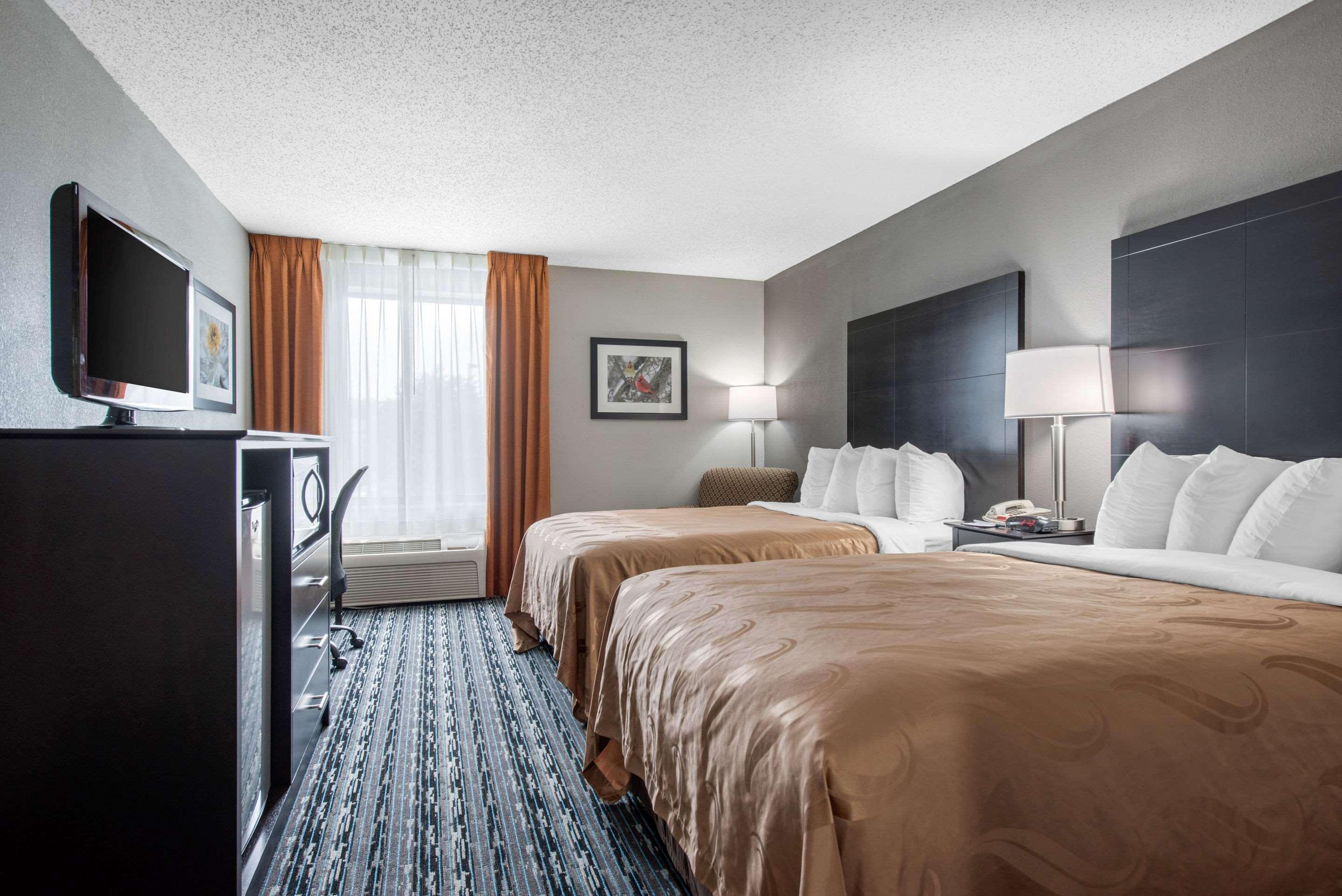 Quality Inn & Suites Brownsburg - Indianapolis West Exterior photo