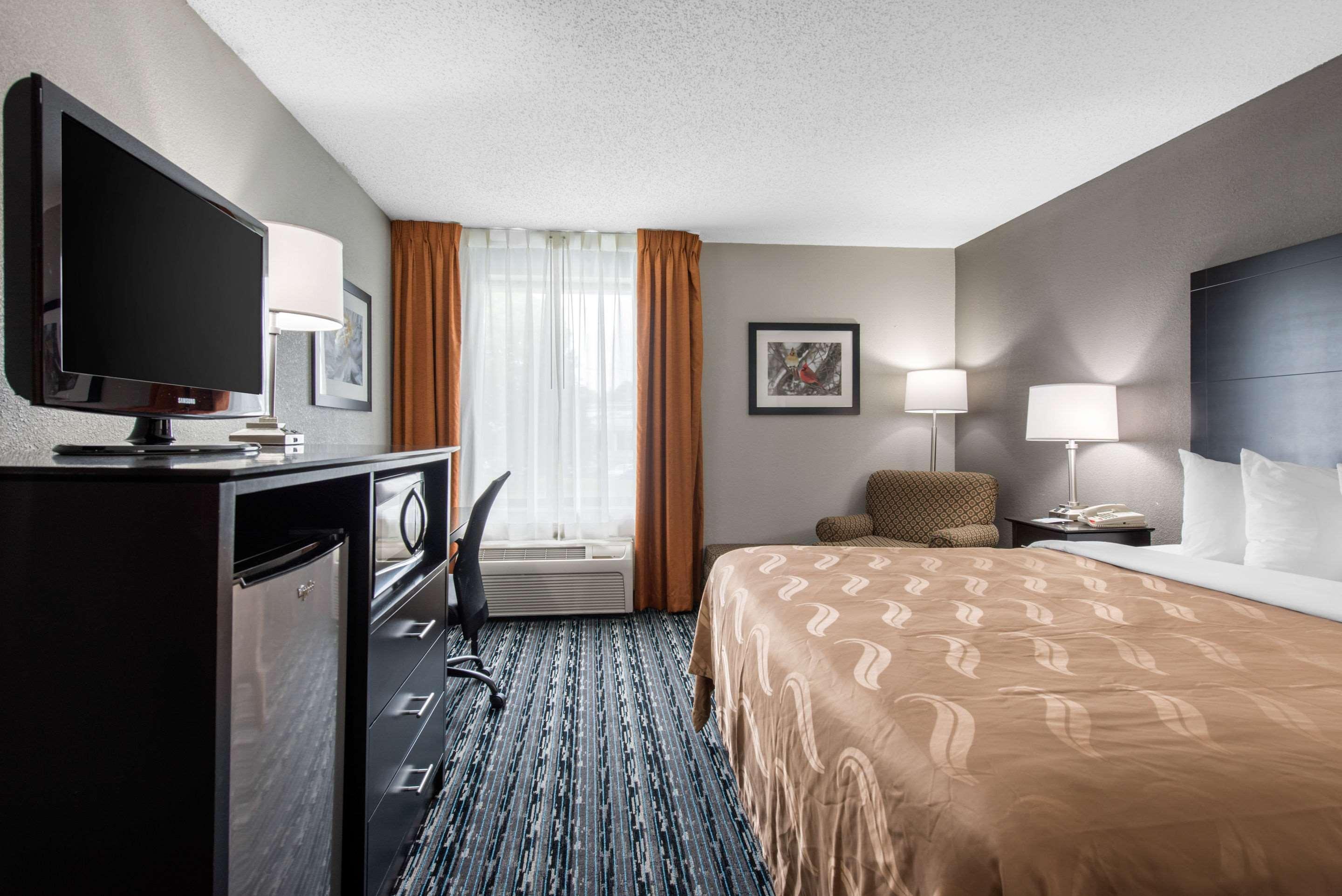 Quality Inn & Suites Brownsburg - Indianapolis West Exterior photo