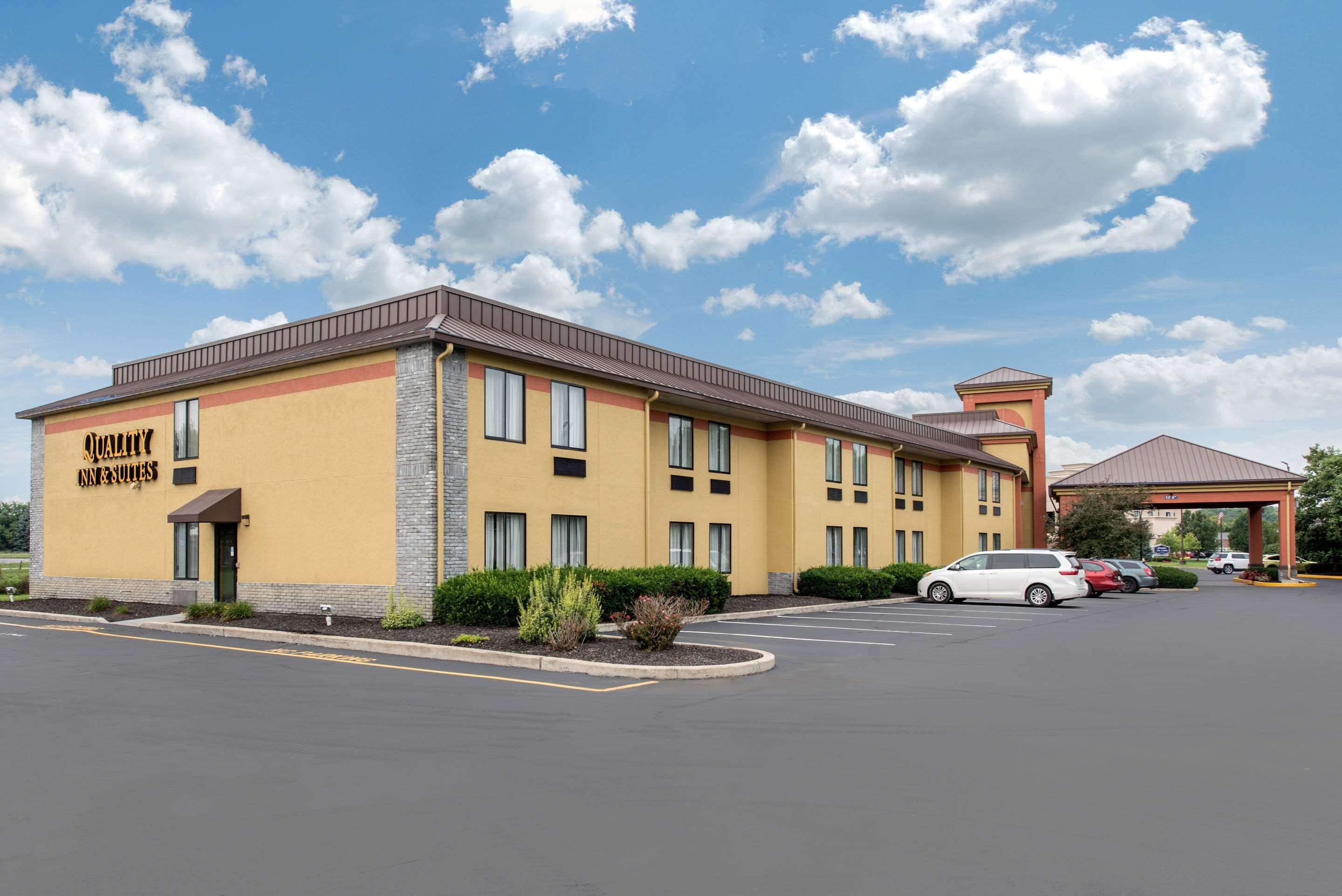 Quality Inn & Suites Brownsburg - Indianapolis West Exterior photo