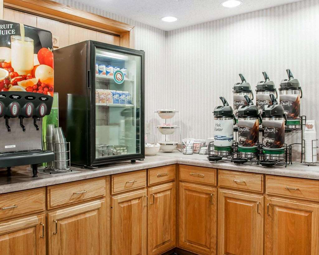 Quality Inn & Suites Brownsburg - Indianapolis West Restaurant photo